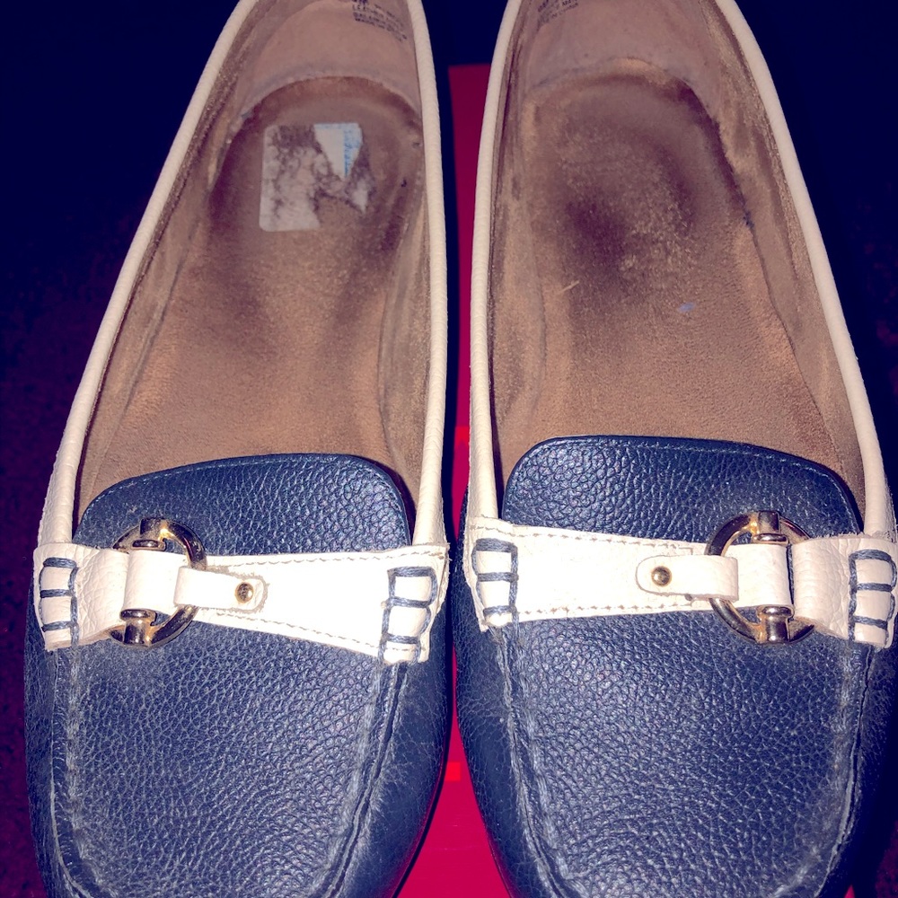 Aerosoles navy and cream leather shoes.
